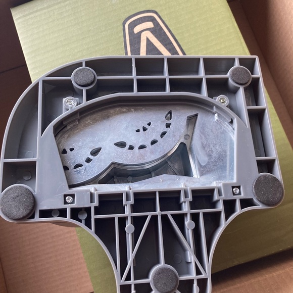 Lucky 8 Punch Scrap Bookers Tools - Picture 4 of 5